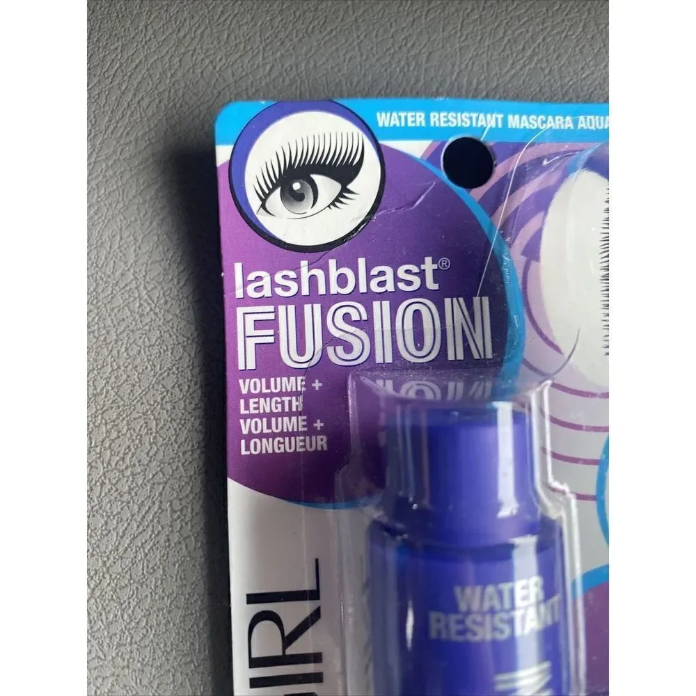 CoverGirl LashBlast Fusion Water Resistant Mascara, Black 890, 0.44 fl oz